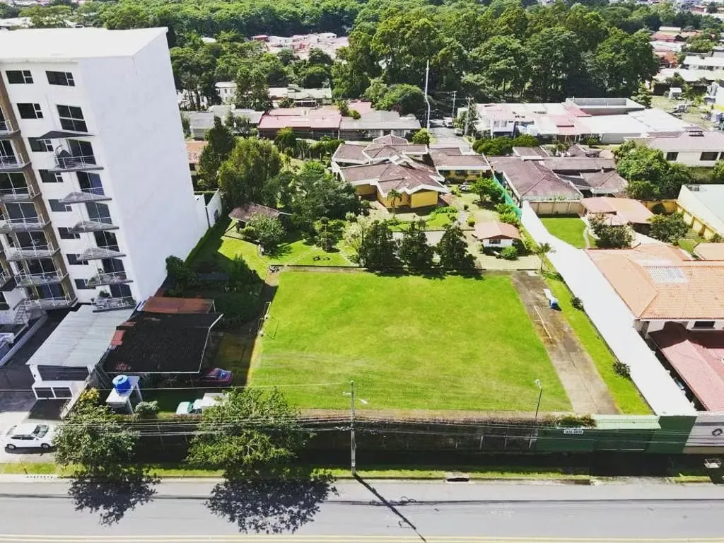 LOTE PLANO UBICACIÓN ÓPTIMA USO MIXTO GUAYABOS CURRIDABAT
