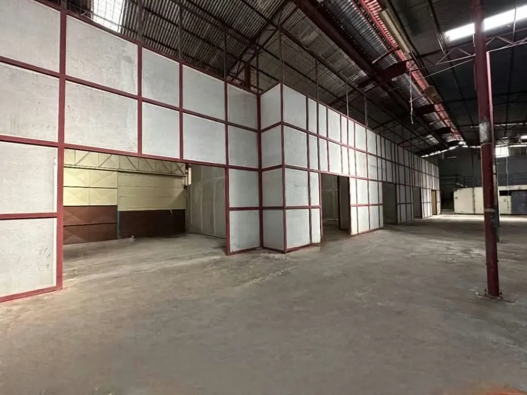 Rental two Commercial and Industrial Bodegas