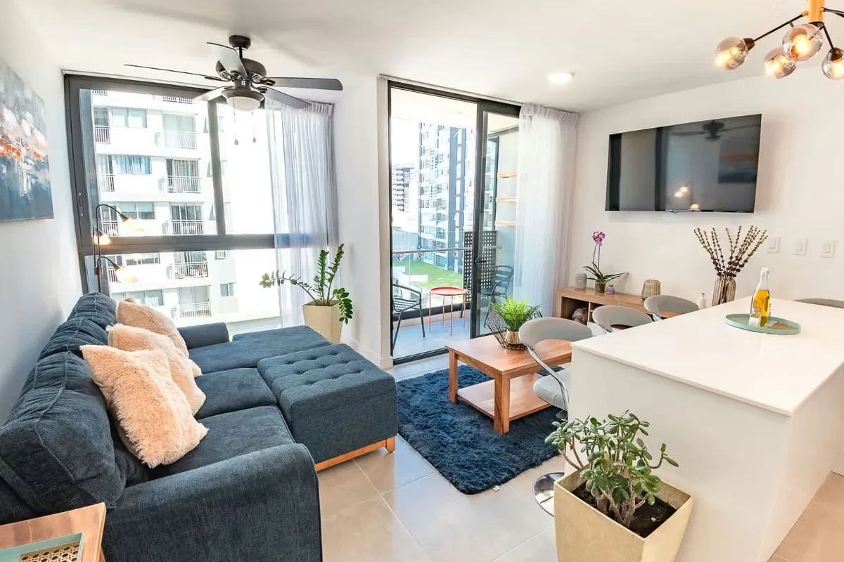 Venta Apartamento c/s muebles REBAJADO Condominio Rohrmoser - Nunciatura San José
