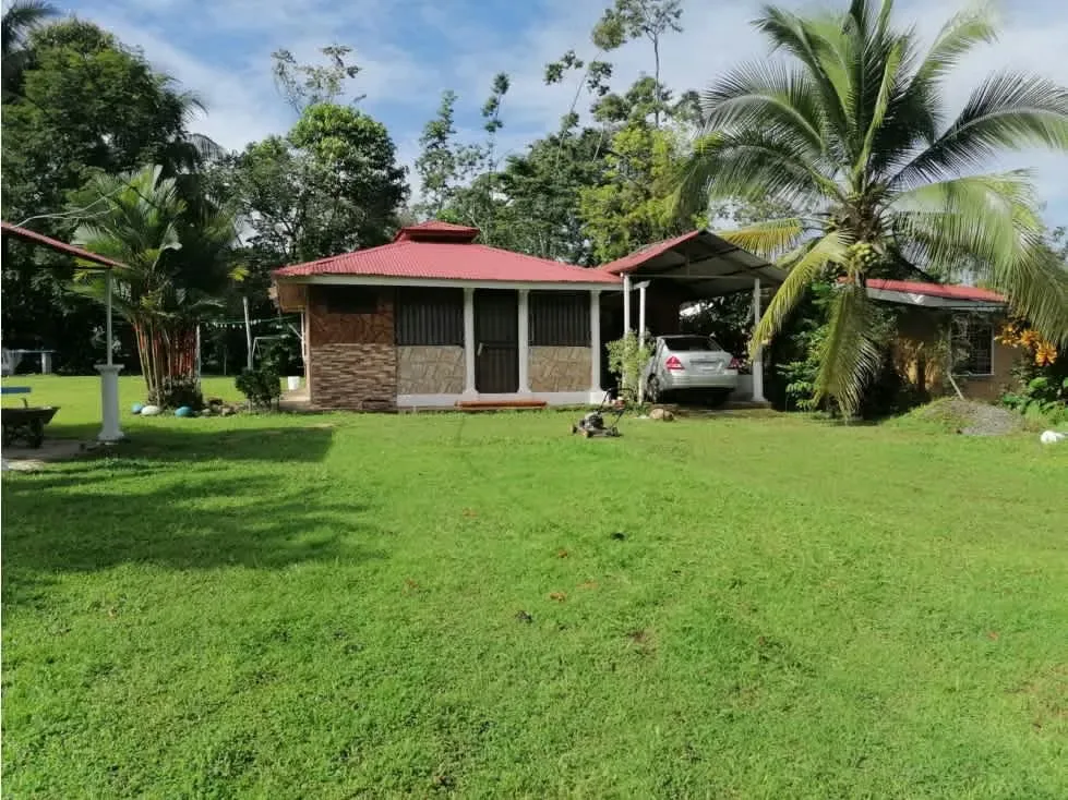 VENTA DE QUINTA CON CASA, LIMÓN, SIQUIRRES, LA FRANCIA