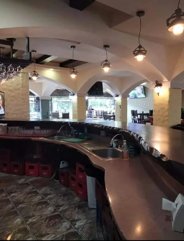 Welcome to the heart of San Jose, where elegance and charm merge in this beautiful restaurant bar available for rent! With a strategic location in the centre of the city, ...