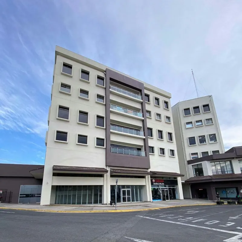 Office space for rent in Paseo de las Flores!