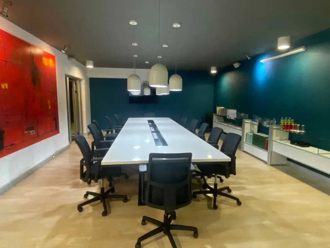 Venta de Amplia Propiedad Comercial en Los Yoses , San José, Montes de Oca. ID 37369