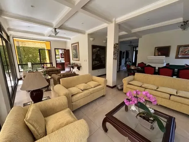 Linda casa en venta en Residencial AAA