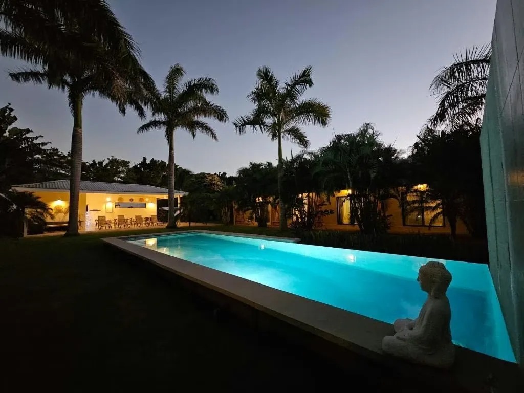 Eco-Lodge y Villa de Lujo en Venta – Tamarindo