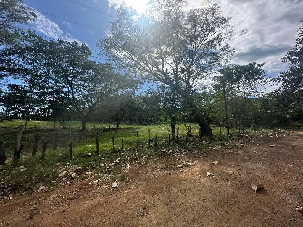 Terreno en venta cerca de Playa Lagarto, Guanacaste.