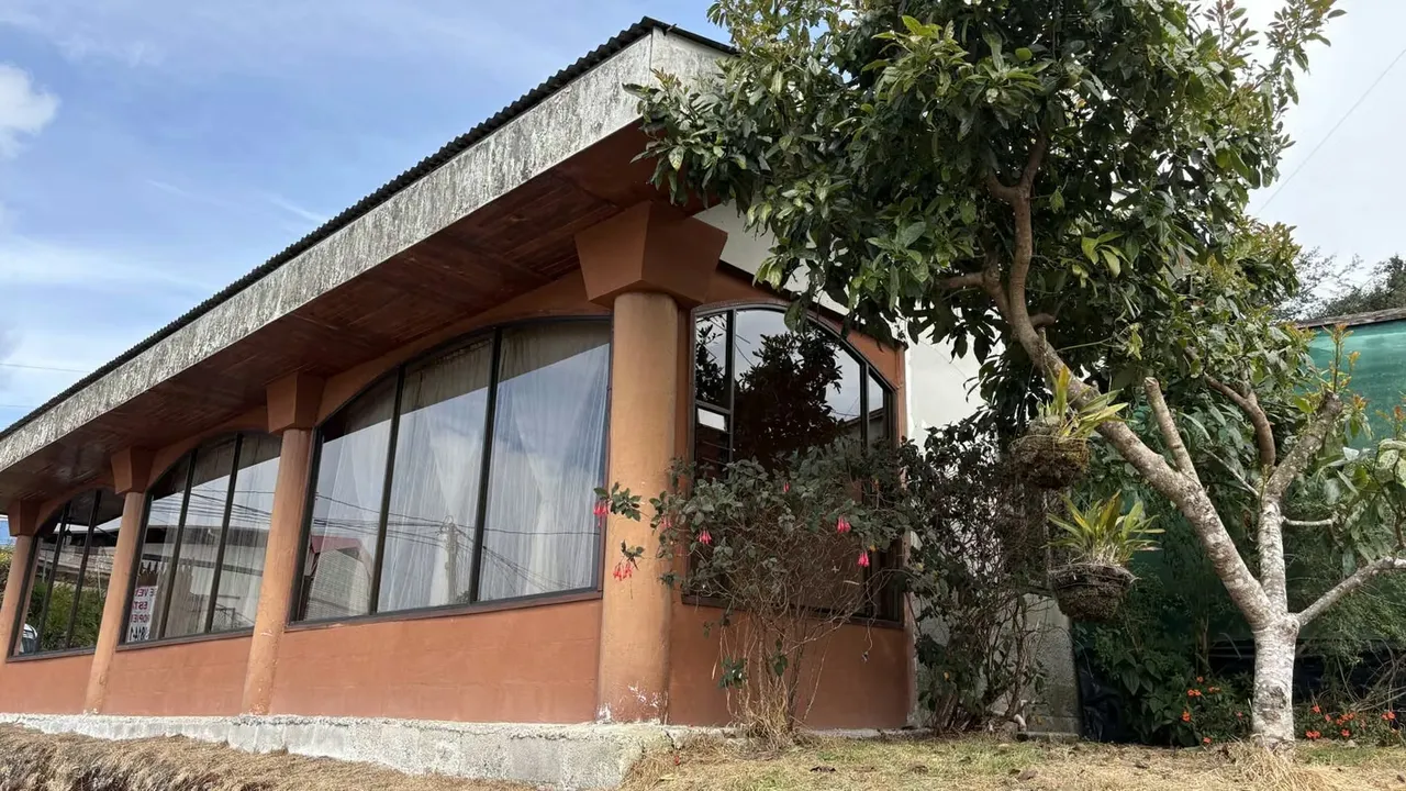 Venta de casa en el Empalme, Dota