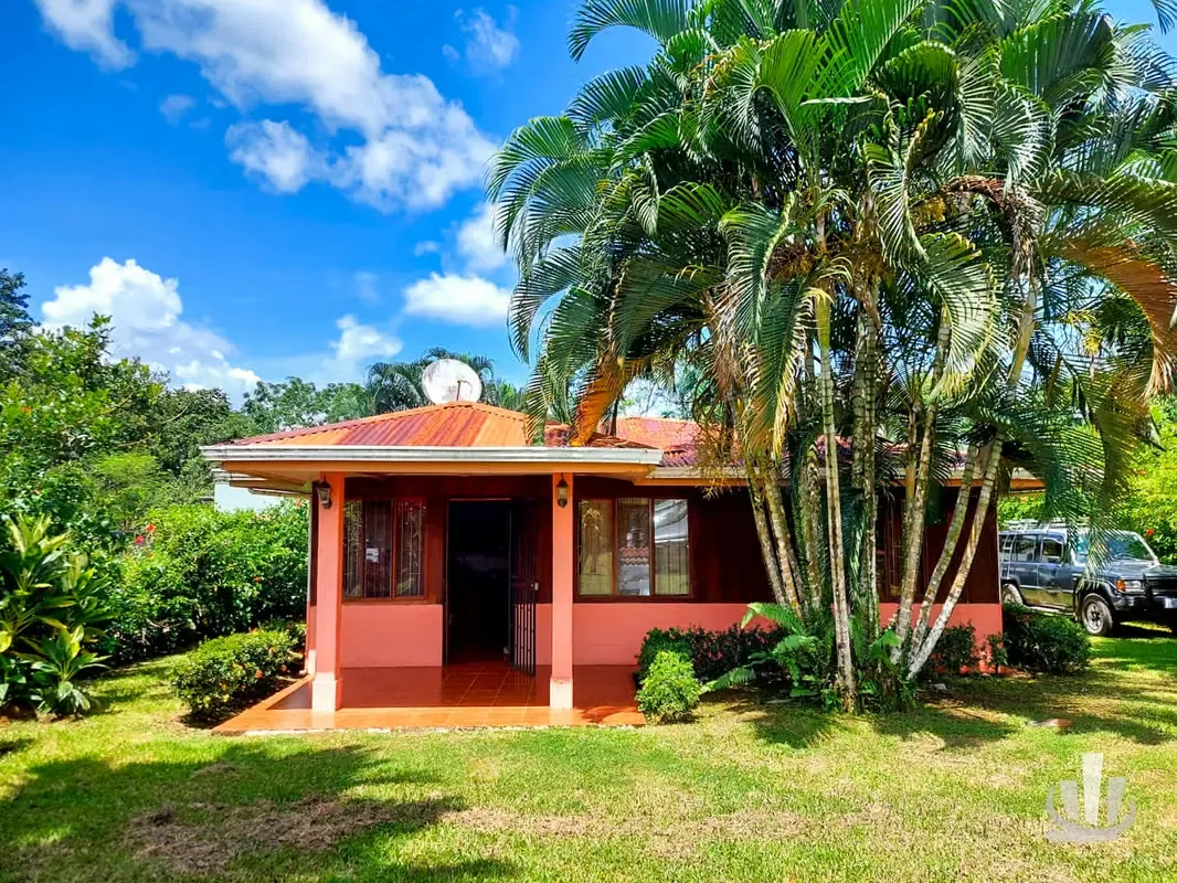 "Paradise in La Fortuna de San Carlos! Beautiful fifth for sale with an unparalleled view of the majestic Arenal Volcano. This property offers a unique and exclusive experience in the ...