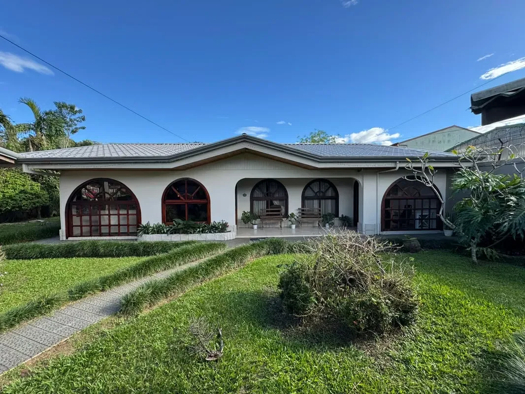 Casa En Venta, Buenos Aires de Palmares