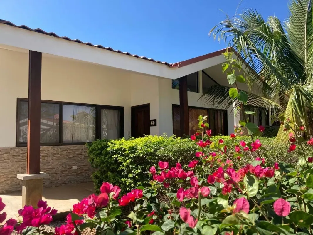 House for Sale in Gated Community in Guanacaste (Playa Lagarto)