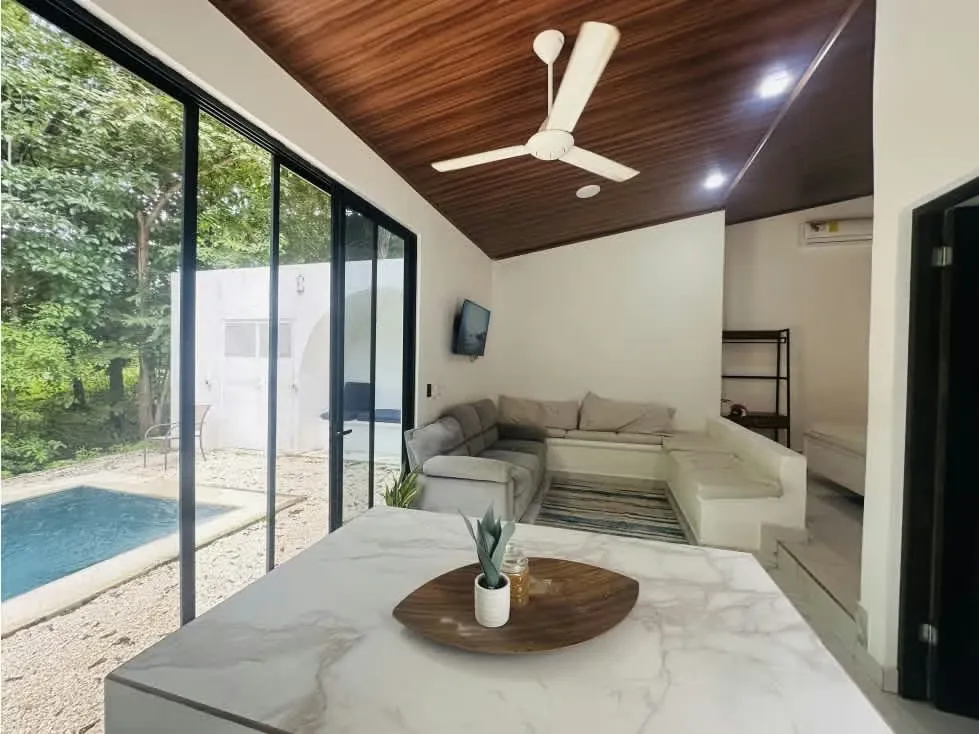 Located in the serene and exclusive area of Bosque de Pinilla, this charming studio apartment offers ...