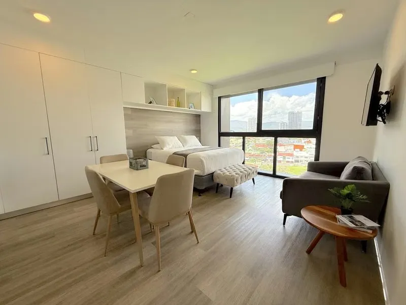 Located in one of San José’s most vibrant neighborhoods, this 32 m² studio offers functional design, comfort, and a prime location ...