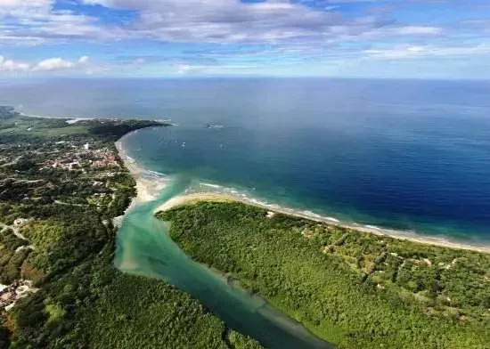 Lotes con excelente ubicación en Playa Tamarindo