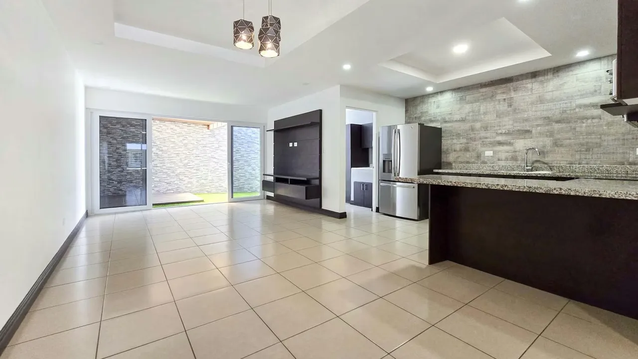 Brand-new detached house for rent in Downtown Escazú