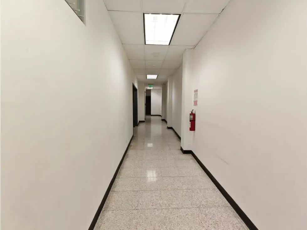 Edificio de 4 niveles en el corazón de la capital, ideal para oficinas, instituciones, centros educativos o proyectos ...