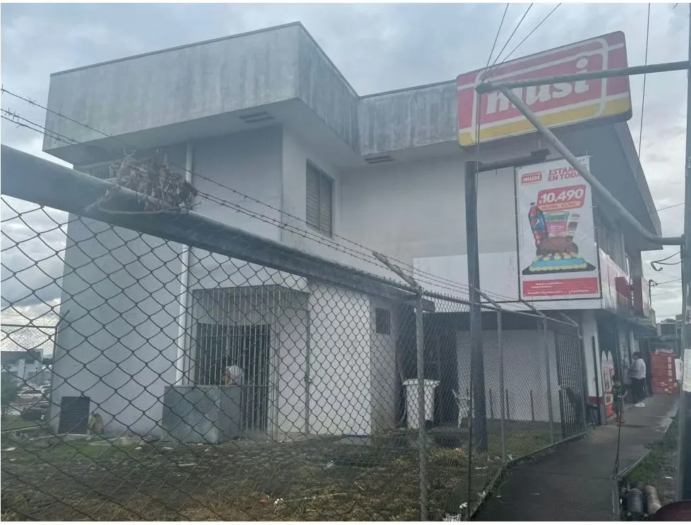DETAILED DESCRIPTION: Located on the ...