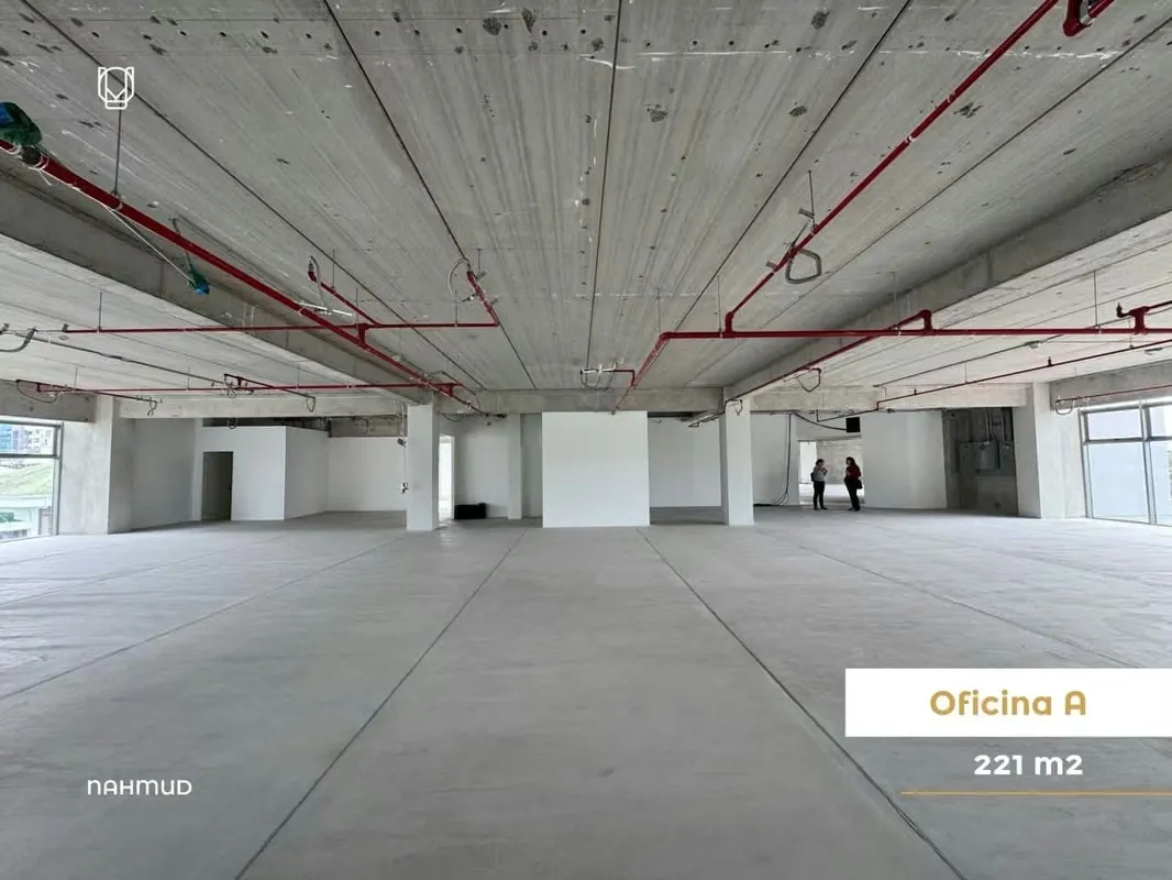 Office for rent in San Pedro.