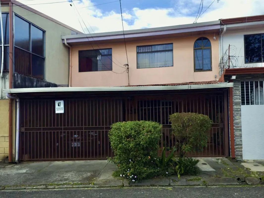 LC- id 40265 Venta de casa en Concepción de Tres Ríos