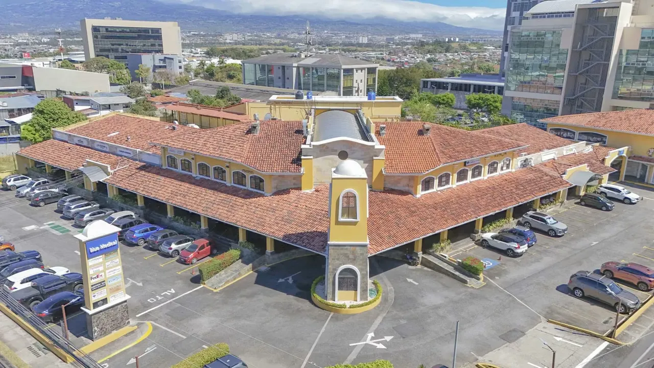 IPB Centro Comercial Boulevard local #02