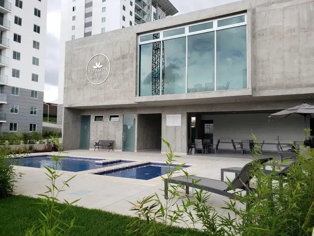 Alquiler de apartamento en Condominio Altamira, San Pablo de Heredia, CRC 550,000 LINEA BLANCA