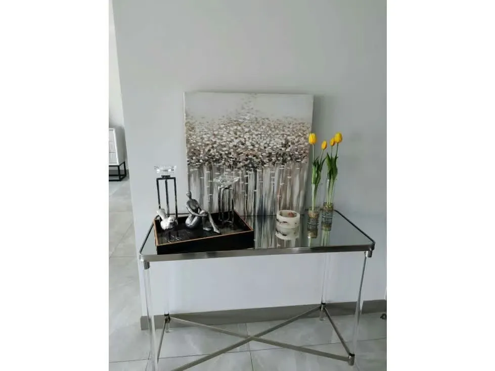 Este hermoso apartamento, ubicado en Costa Rica, es una oportunidad única para quienes buscan un lugar cómodo, lujoso y lleno de comodidades. Se encuentra en un edificio moderno y ...