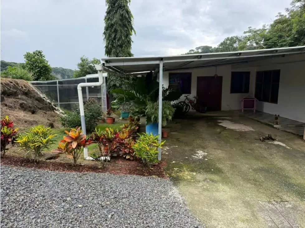 VENTA DE CASA, CUIDAD COLON, BAJO SARDINAL 4155 (GC)