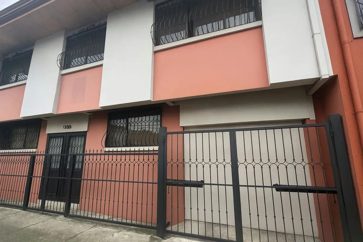 Venta edificio comercial de 3 pisos, Plaza Víquez, San José (AD)