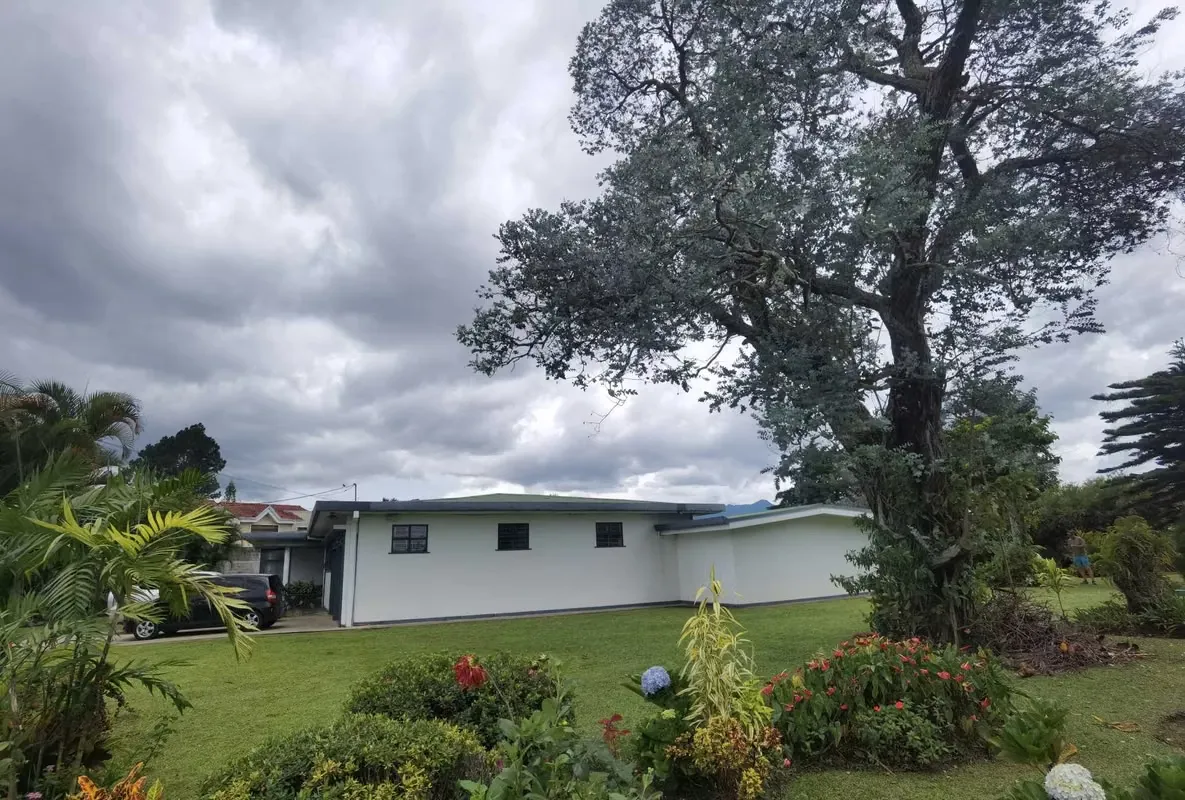Venta de propiedad uso mixto - Sabanilla #40953