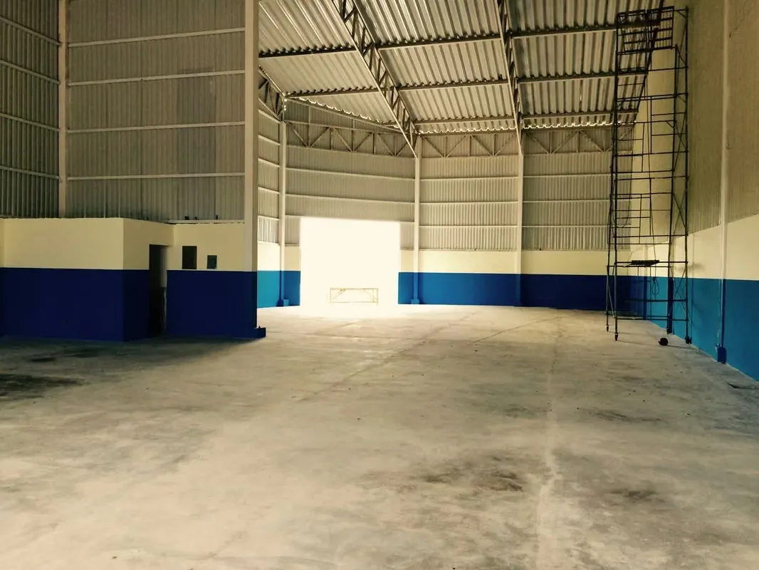Bodega con ubicación estratégica en El Roble