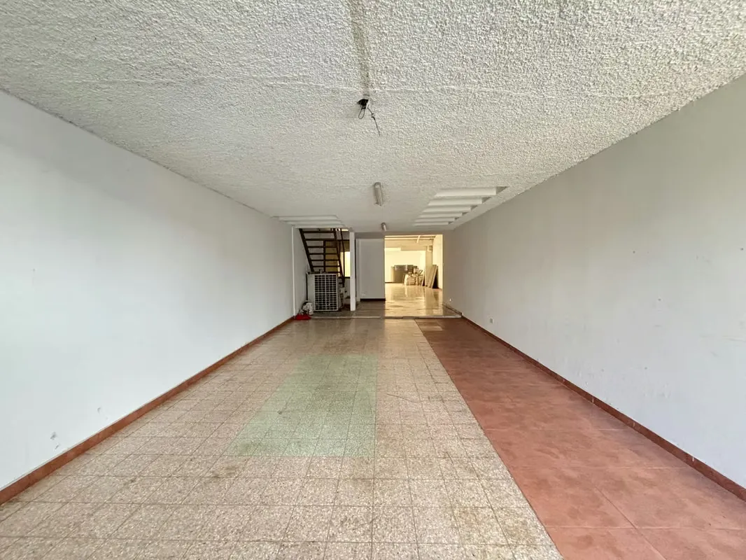 Locales comerciales Barrio México 130m2