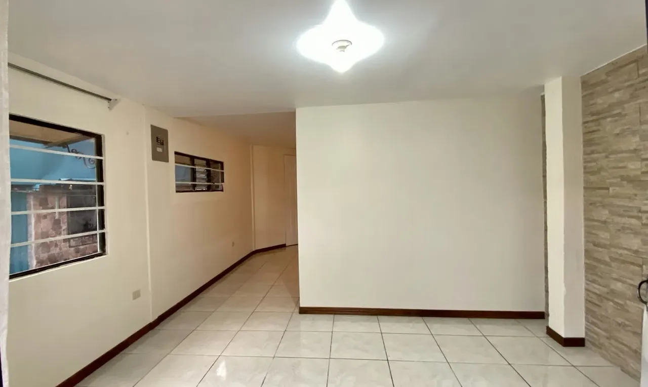 House for rent in CartagoEl Carmen. * * * * with Garage only for MOTO * * *
