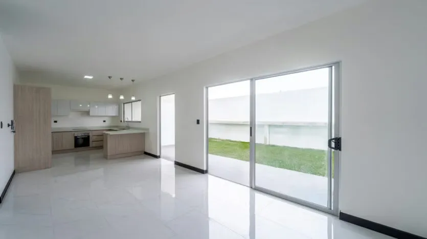 House for Sale in Condominio La Floresta – Delivery March 2026