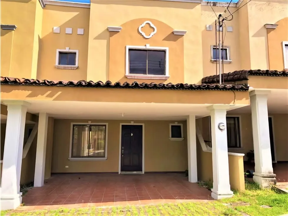 Venta de casa en Condominio Hacienda Imperial