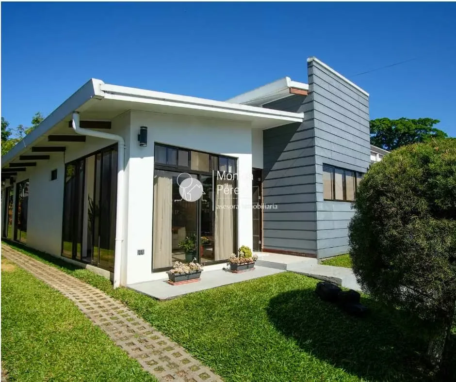 CASA EN VENTA SARCHÍ ALAJUELA