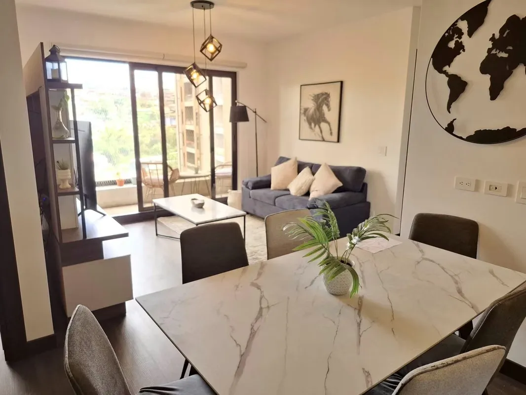 Apartamento de 2 habitaciones amueblado en condominio Abitu Bosque Urbano