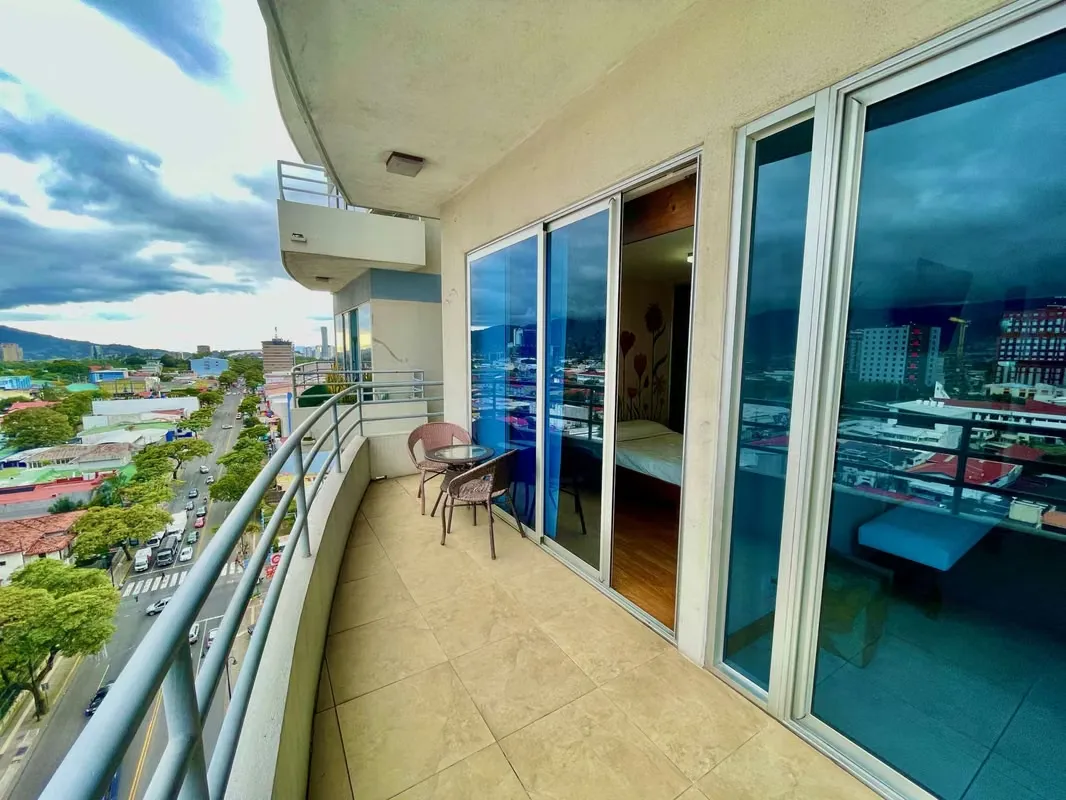 En Alquiler – Exclusivo Apartamento en Torres de Paseo Colón