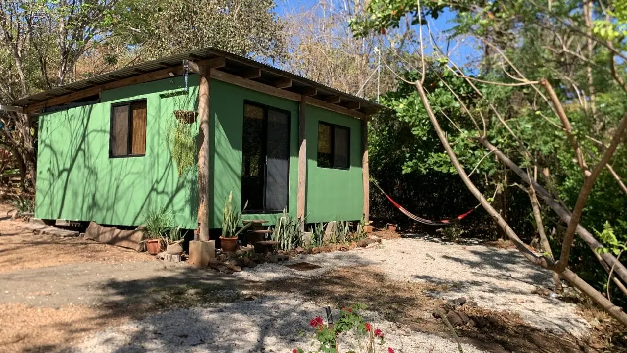 Propiedad junto a la playa con potencial de expansión en Playa Grande