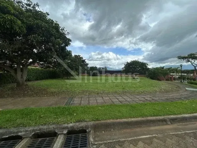 id 40174 Lote en Condominio Exclusivo, Curridabat