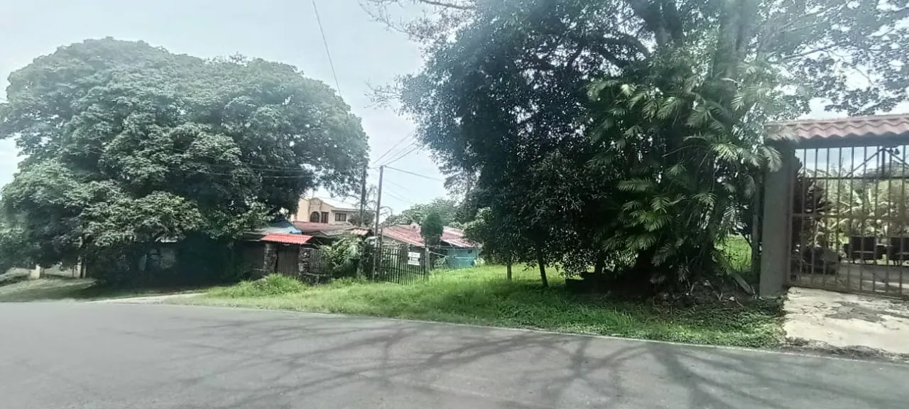 Oportunidad! Venta de Lote Hab plano 300m2  en San Rafael de Heredia ID5936