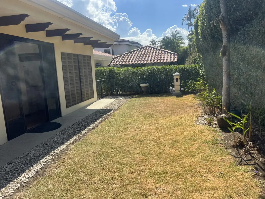 Casa en venta en Valle del Sol, Lindora