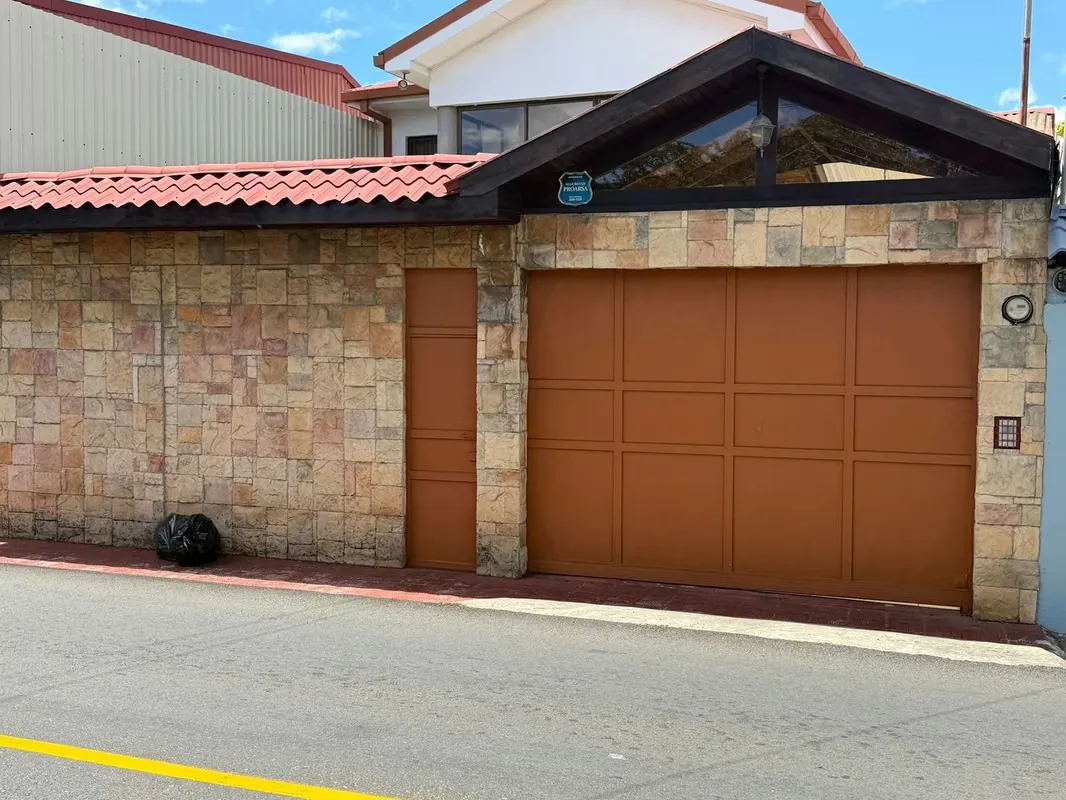 Exclusive property for sale in San Joaquín de Flores, Heredia
