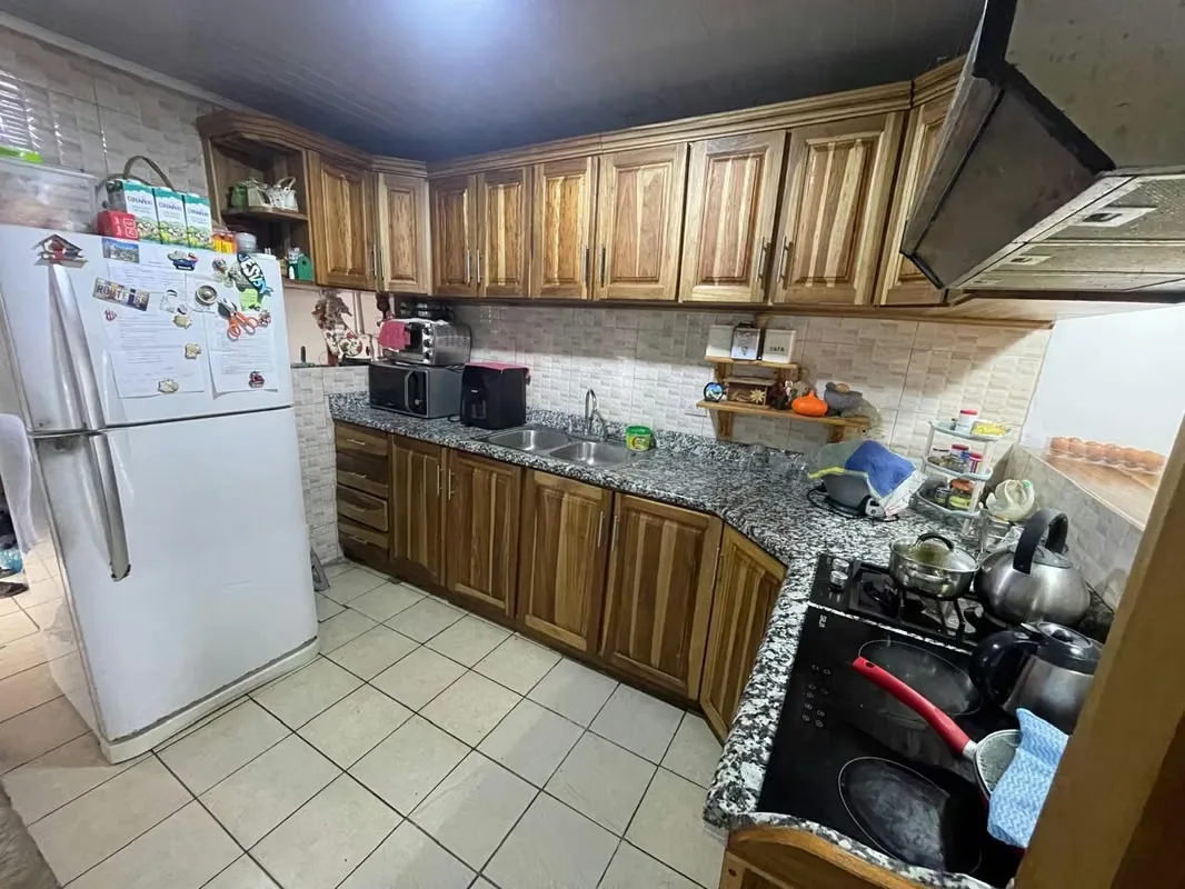 Venta de Casa de dos pisos en Alajuelita