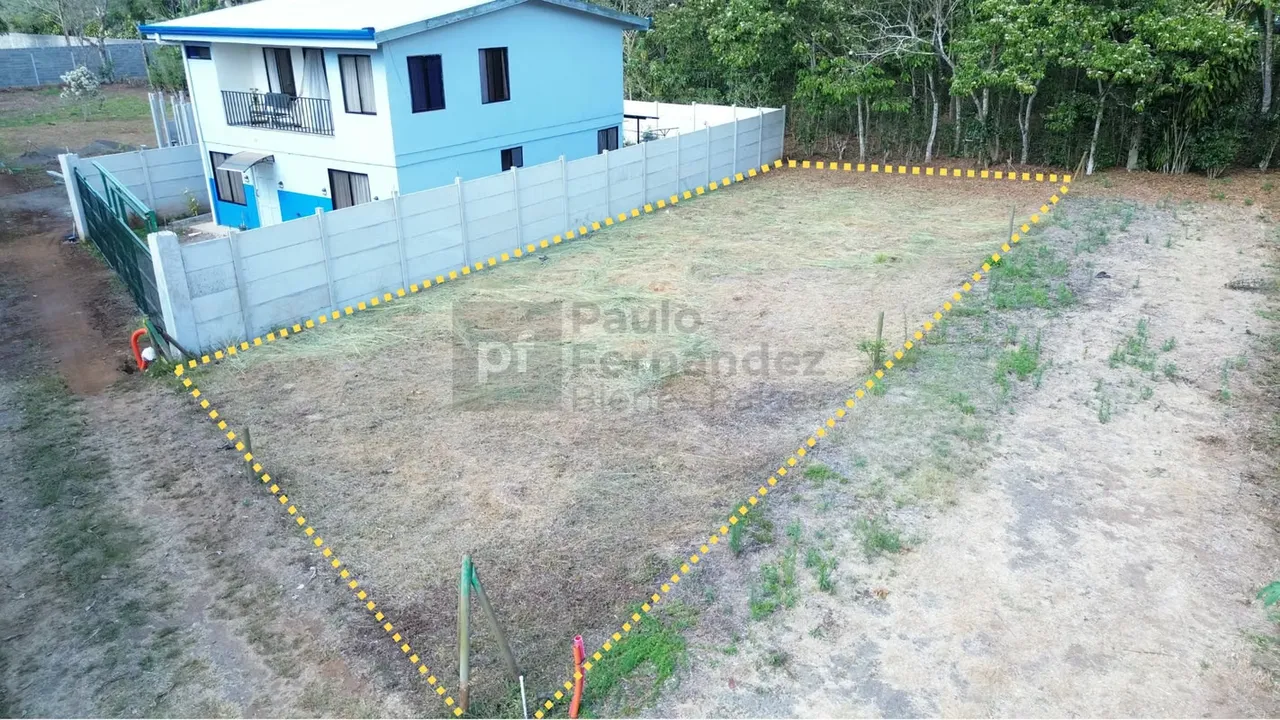 Sequine lot for sale in Zaragoza de Palmares - 300 m ²