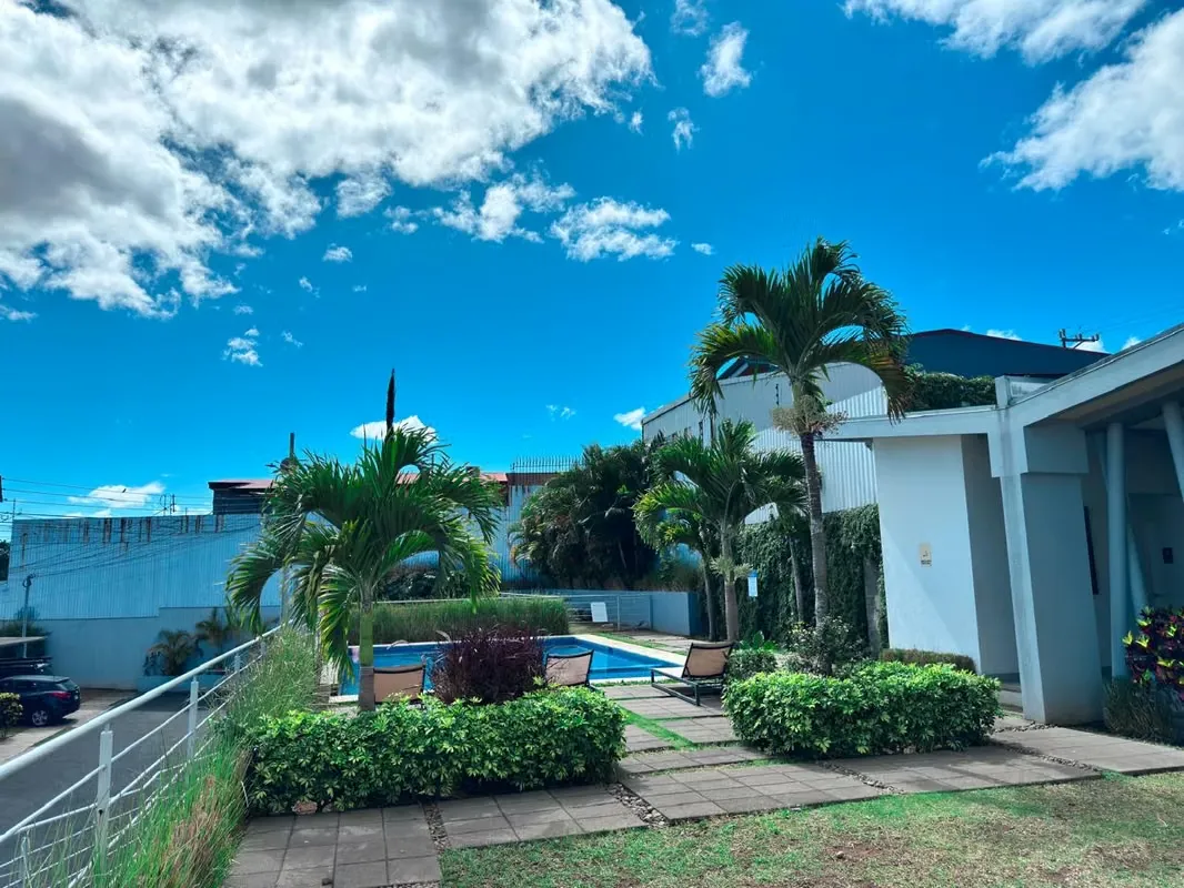 Venta de casa en condominio Avem en Alajuelita.