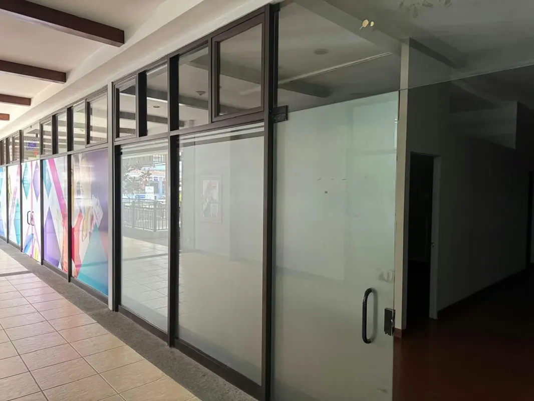 Commercial Space or Office in San Jose, Rohrmoser - 94 sq m
