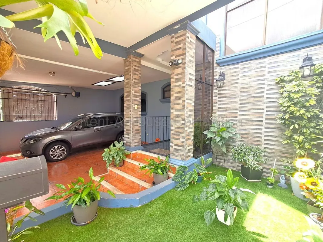 Venta de casa en San Pablo de Heredia, Precio negociable.
