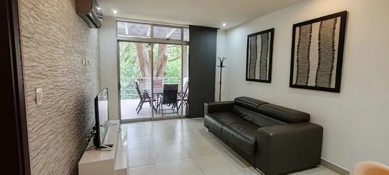 Alquiler en  Santa Ana  Condominio con Lujo Comodidad y 30m² de Terraza con fantástica vista