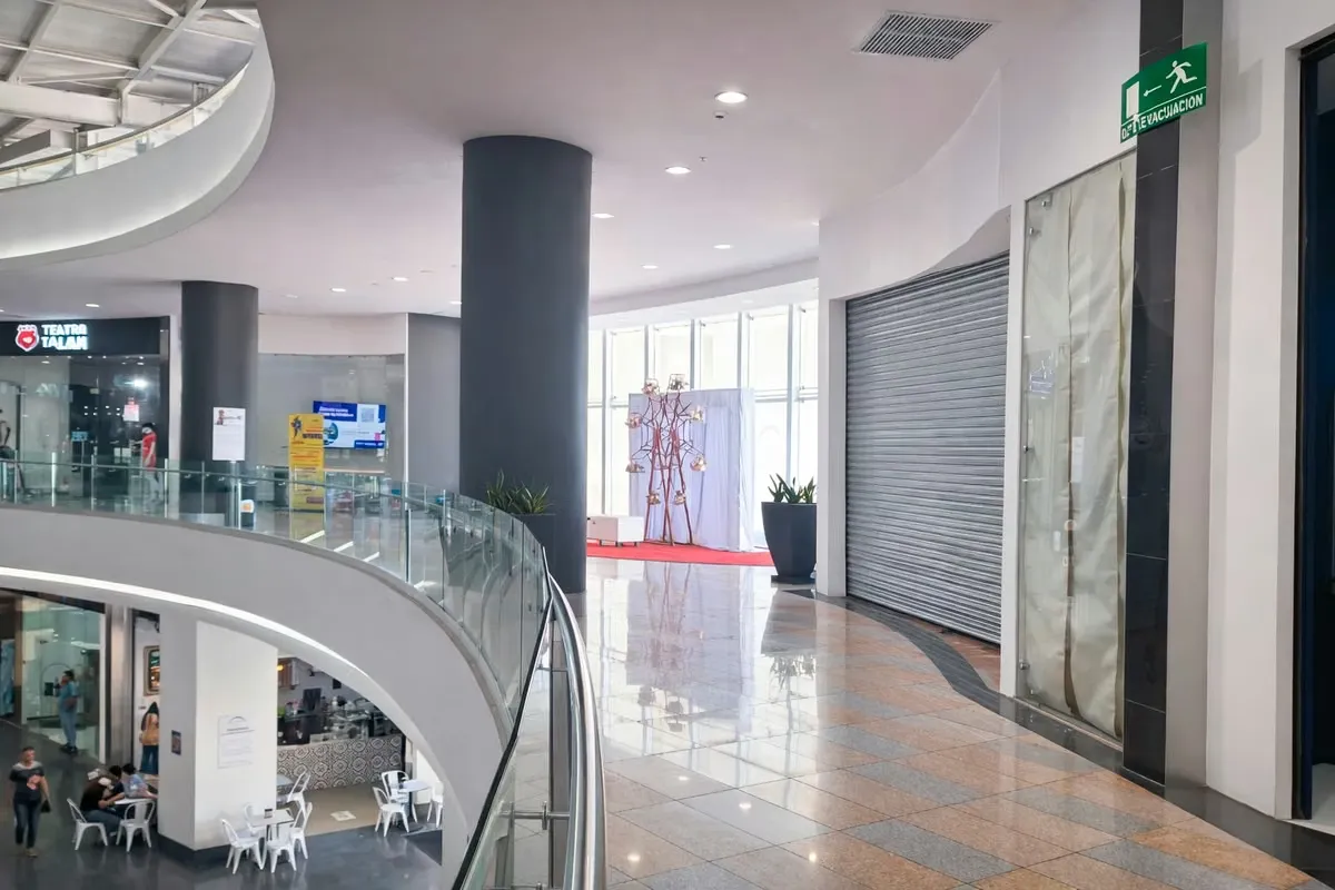 In Paseo Metropolis we have spaces available for rent that are adapted to your needs: commercial ...