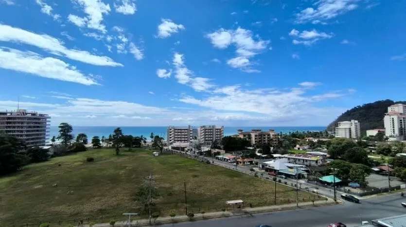 Ocean View Apartment for Sale – Premium Amenities & Ideal Location