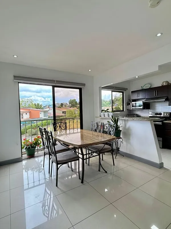 Se vende Hermosa Casa en Condominio en Tres Ríos